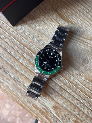 Tissot Seastar 1000 GMT - Negro y Verde