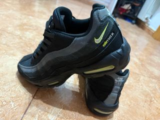 Nike Air Max 95 - Negras Grises