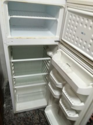 Frigorífico Smeg - 2 puertas no mareantes 