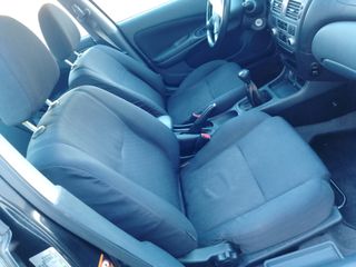 Nissan Almera 2006