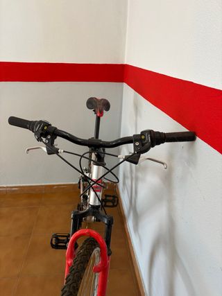 Bicicleta montaña aluminio. Buen estado