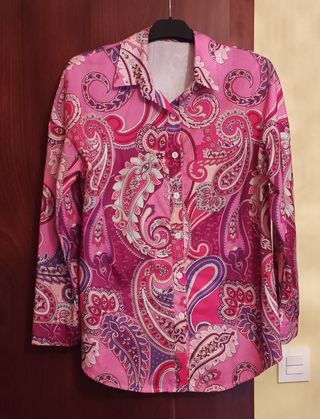 Blusa estampada manga larga