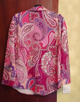 Blusa estampada manga larga