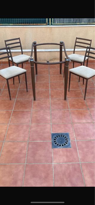 Mesa metalica de comedor con 4 sillas - Marron
