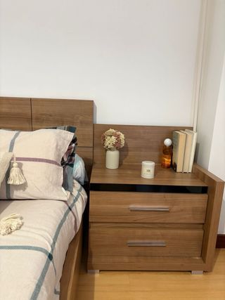Cama 135cm - Estructura madera marrón