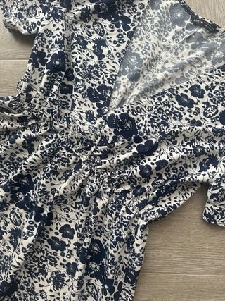 Vestido Shein estampado flores - Talla L