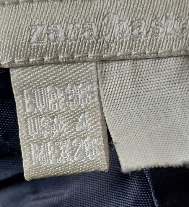 Blazer Zara azul marino talla S