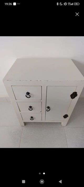 Mesita noche blanca estilo oriental