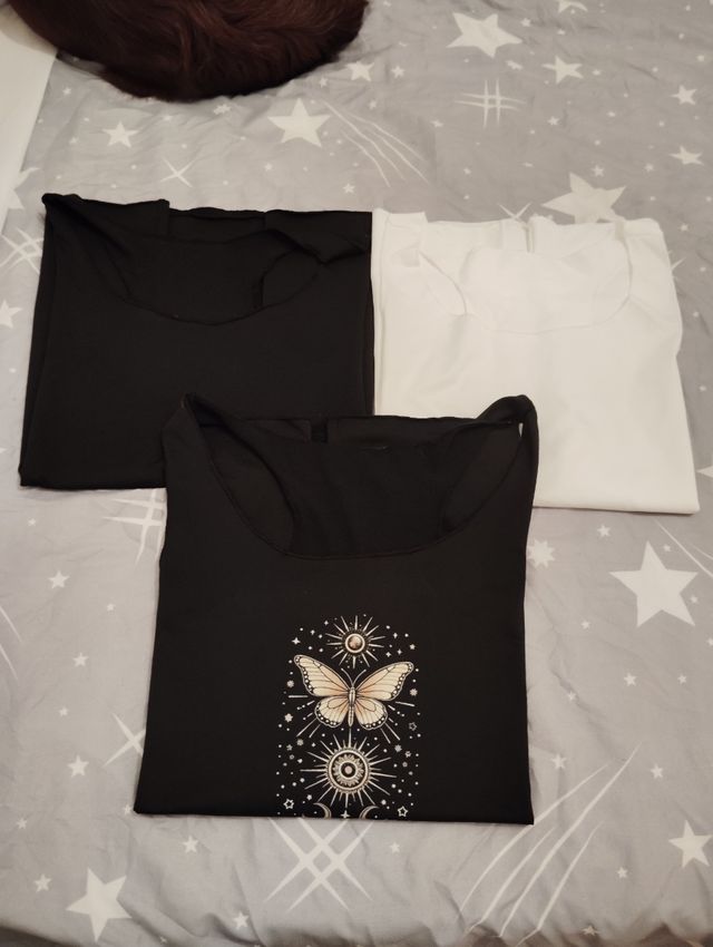 3 Camisetas - Blanco y Negro NUEVAS
