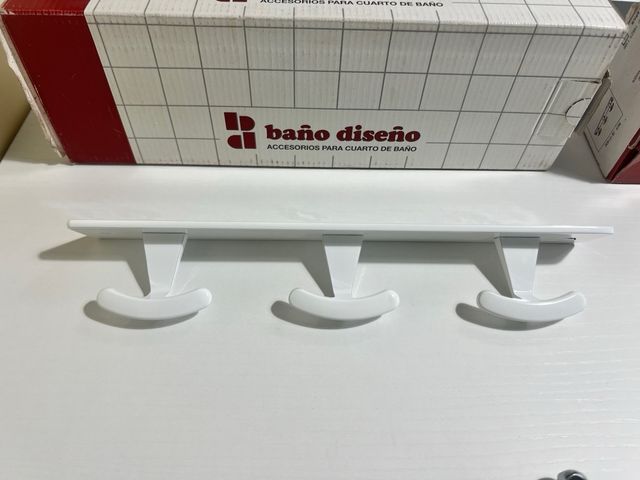 Perchas baño (3) - metal