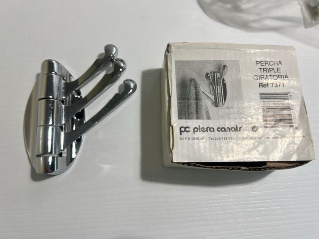 Perchas baño (3) - metal