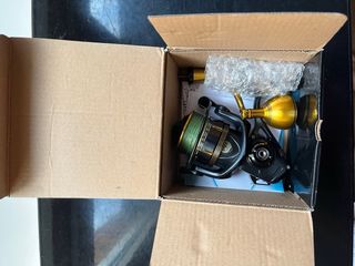 Carrete Penn Slammer III 3500 + bote grasa penn95%