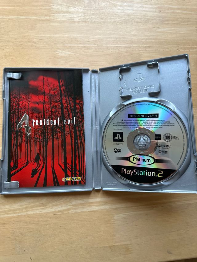 Resident Evil 4 PS2 - Platinum