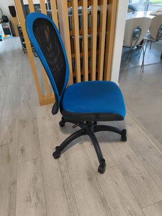 Silla oficina azul