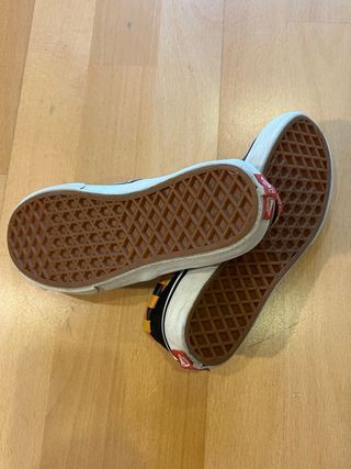 Zapatillas Vans Slip On niño Talla 32