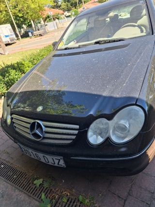 Mercedes-Benz  CLK 2005