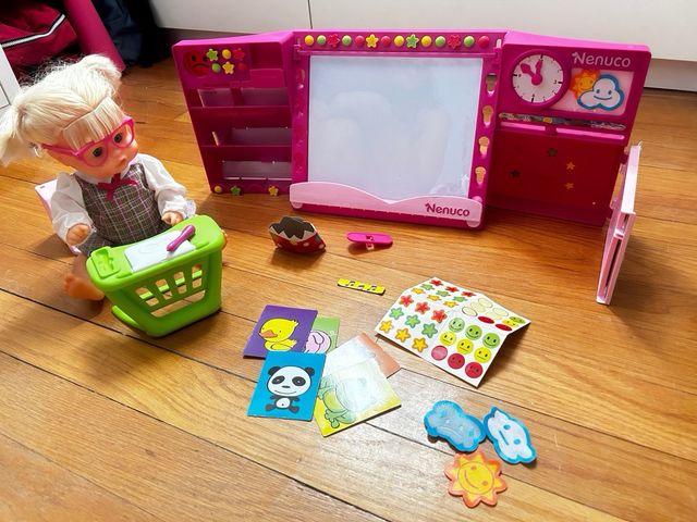 Nenuco Profesora: Muñeca + Pizarra