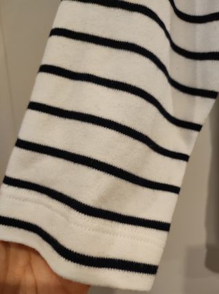 Camiseta rayas blanca y negra