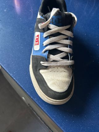 Zapatillas DC niño - Azul y Negro