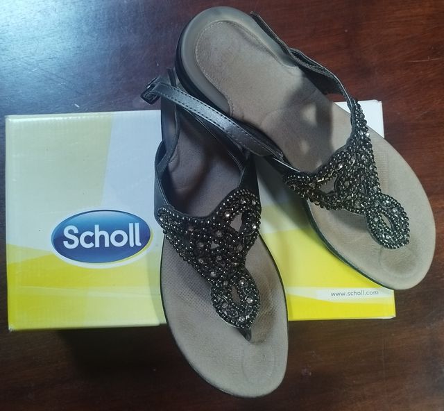 Sandalias Scholl negras con pedrería