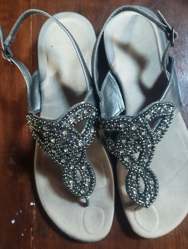 Sandalias Scholl negras con pedrería