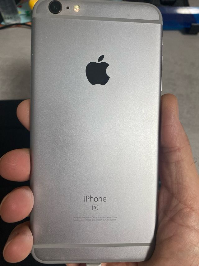 iPhone 6s Plus 64GB - Gris espacial