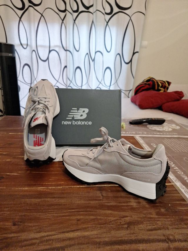 Zapatillas New Balance 327 Gris