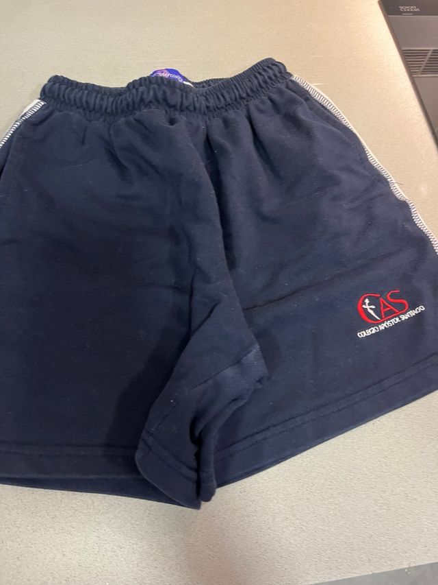 uniforme Colegio CAS T12
Falda y pantalón deporte