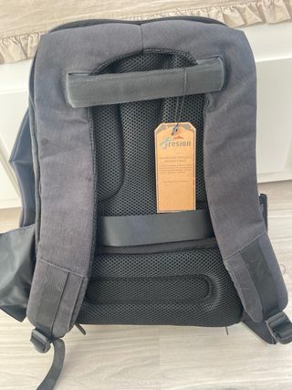 Mochila antirrobo negra