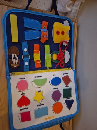 Juegos Montessori: Libro, puzzle, equilibrio