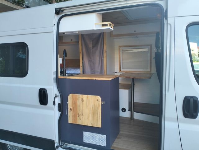 Alquiler furgoneta camper