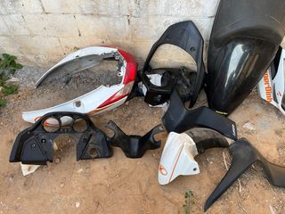 se vende carenado completo de kymco superdink 125