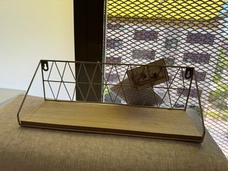 Estantería Maison du Monde dorada