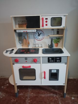 Cocinita de juguete infantil