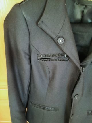 Chaqueta Tintoretto negra de fiesta.