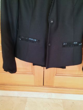 Chaqueta Tintoretto negra de fiesta.