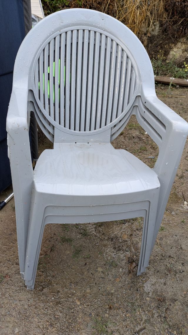 Tavolo da giardino grigio - plastica