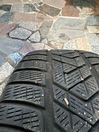 4 Neumáticos 235/60R18  35€ cada uno