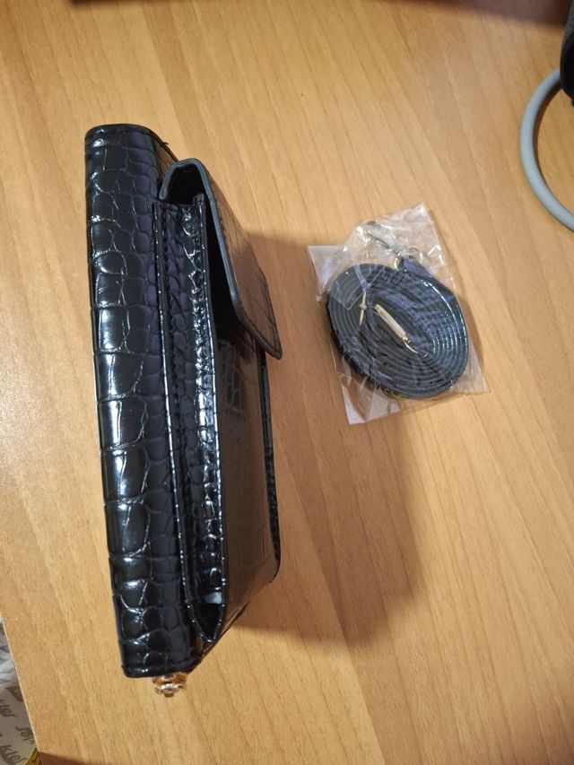 Bolso bandolera negro - móvil