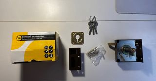 Cerradura Yale sobreponer