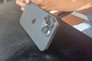 iPhone 16 Pro Max - Negro