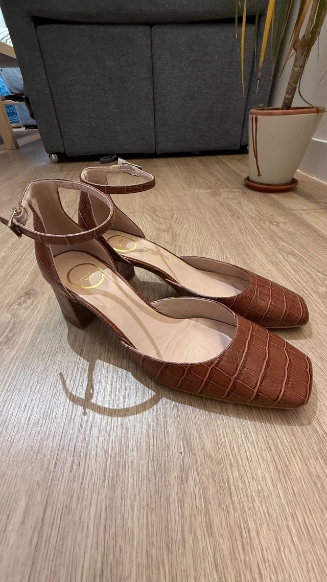 Zapatos Polin et Moi marrones