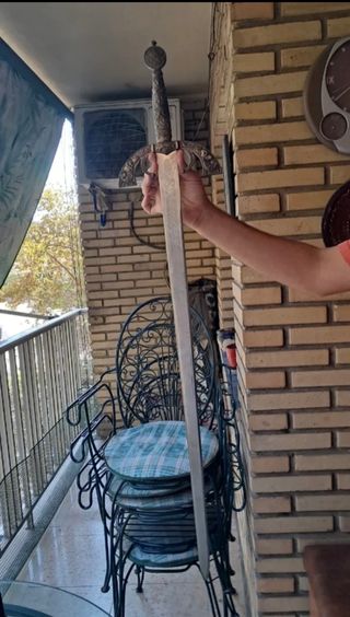 Espada antigua decorativa