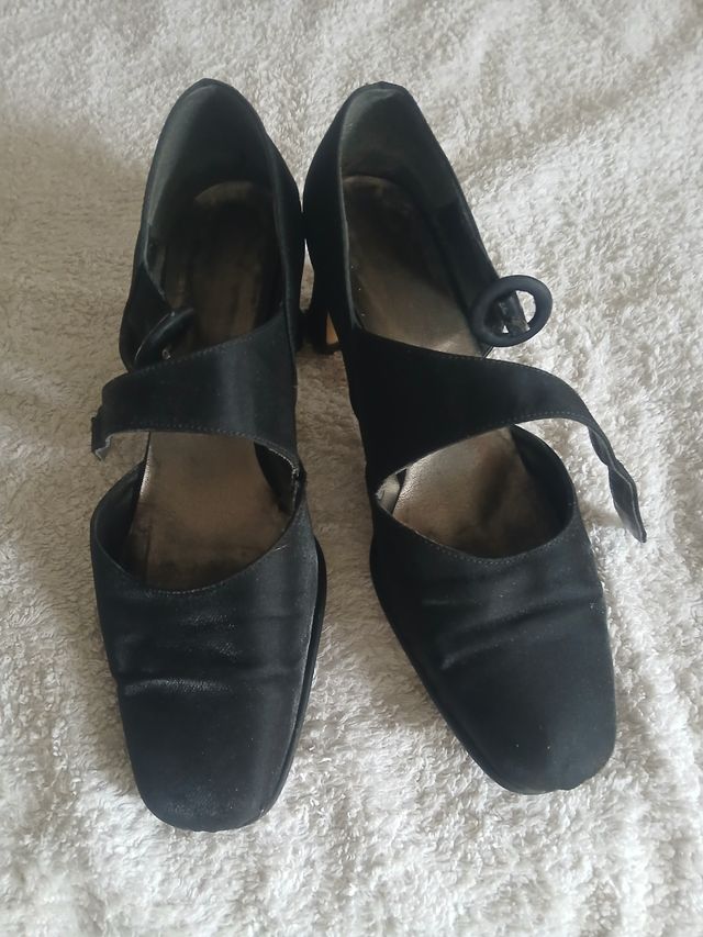 Zapatos negros de fiesta