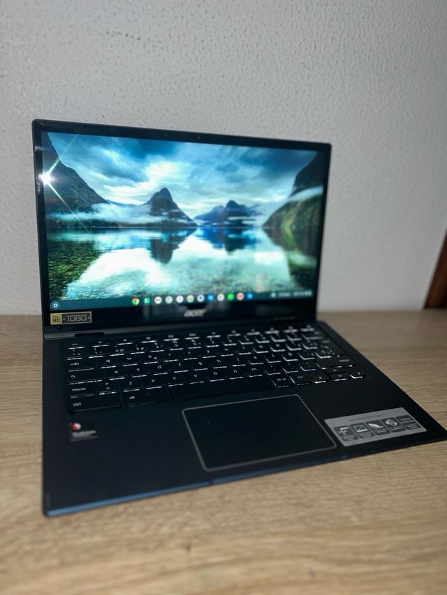Portátil Acer Chromebook + Alfombrilla