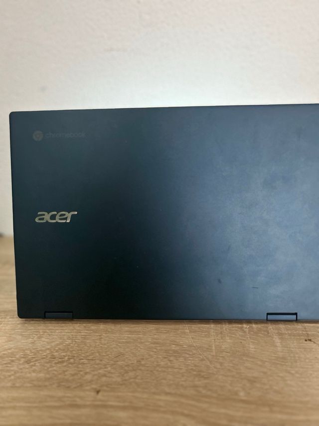 Portátil Acer Chromebook + Alfombrilla