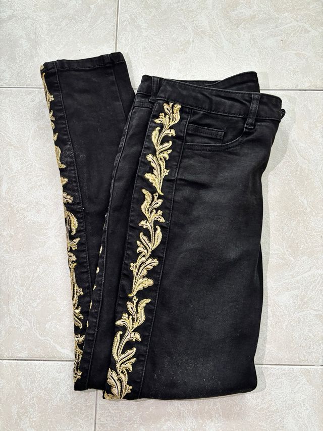 Jeans Morgan negros - dorados