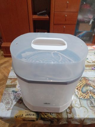 Esterilizador Chicco biberones.