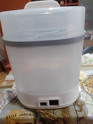 Esterilizador Chicco biberones.