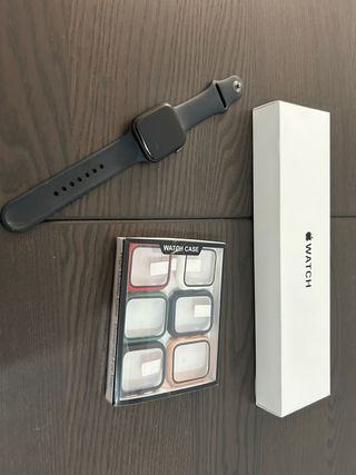 Apple Watch SE 1 (A2352) Negra, con protectores.